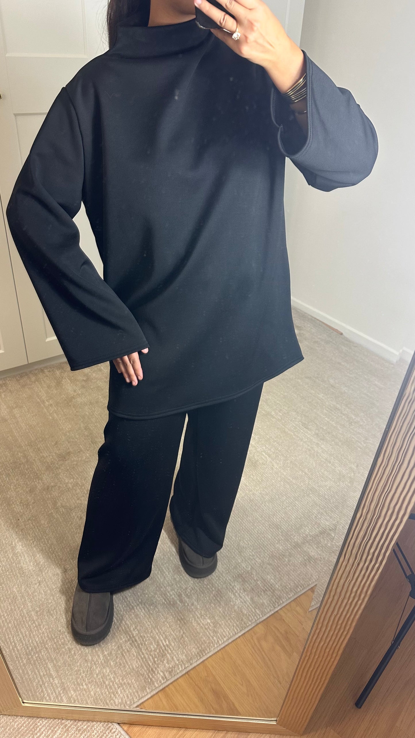 Ensemble comfy noir