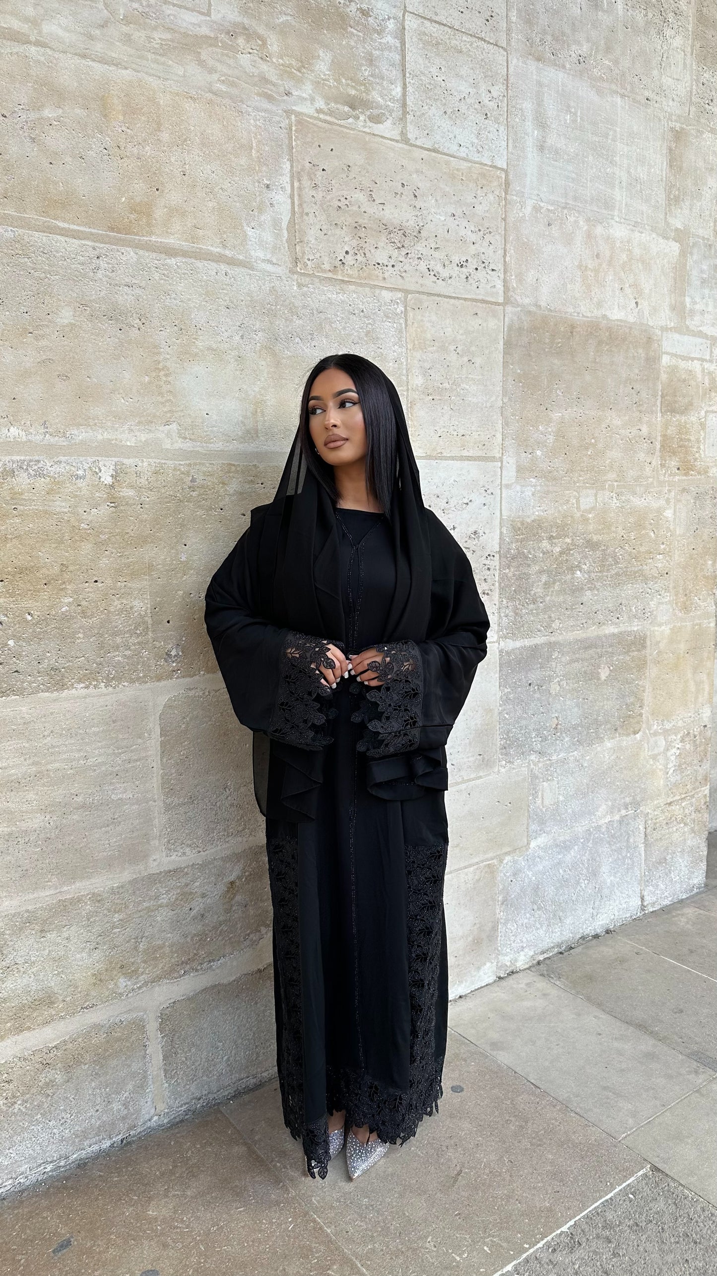 Abaya Qamar